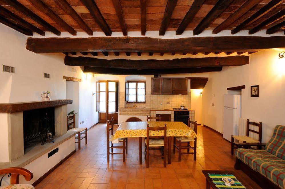 Relais Borgo Torale Passignano sul Trasimeno Exterior foto