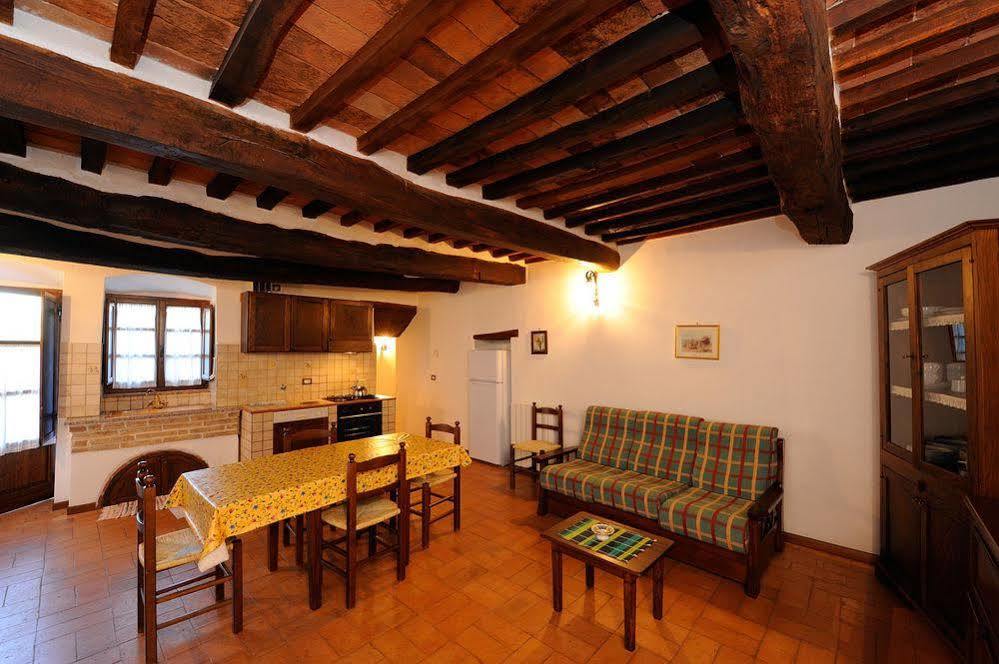 Relais Borgo Torale Passignano sul Trasimeno Exterior foto