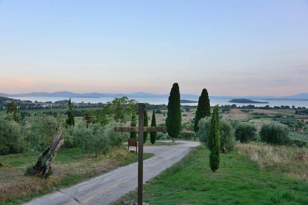 Relais Borgo Torale Passignano sul Trasimeno Exterior foto